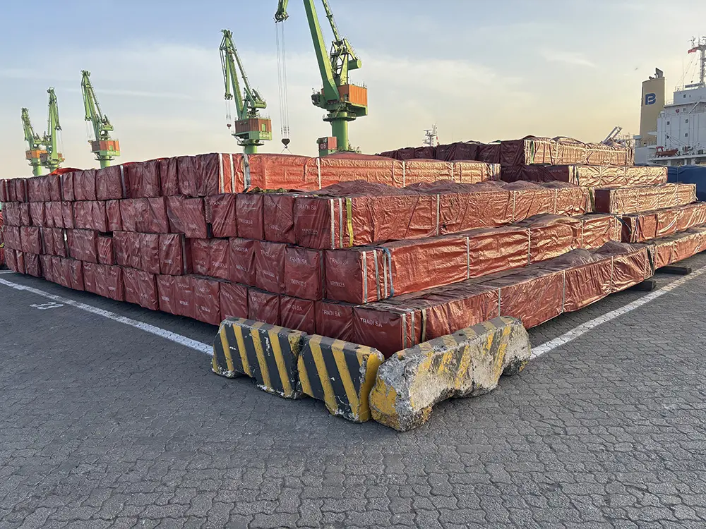 High Quality Q235 Q195 Welded Black Rectangular Steel Pipe (10)