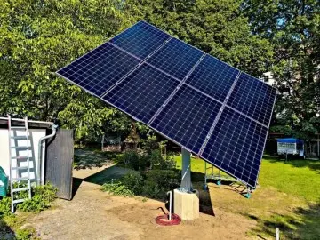 Terrain-Adaptable Single-Axis Tracker for Uneven Ground PV Installations