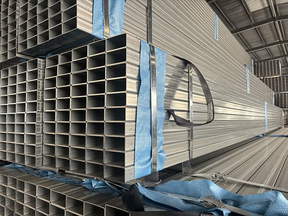 Straight And Corrosion-Resistant Galvanized Rectangular Steel Pipe For Construction (3)