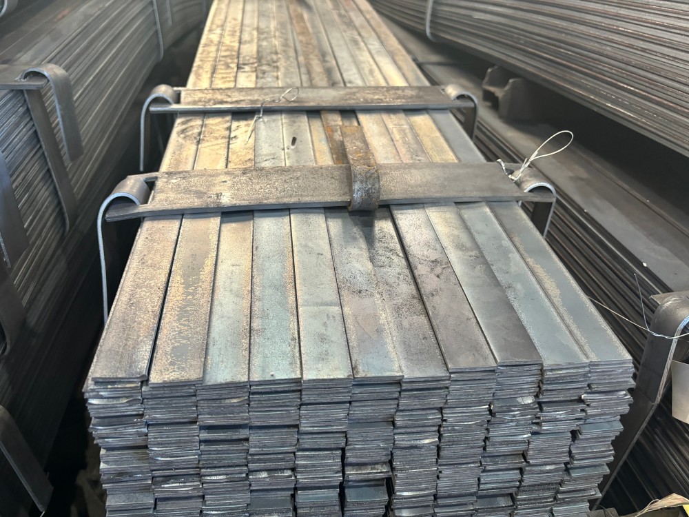 High Quality Q195 Q235 Flat Bar (2).jpg