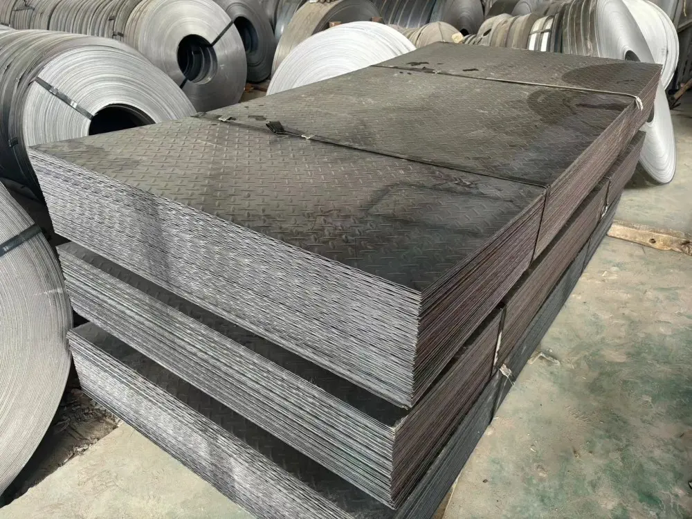 Steel checkered plates of various shapes and patterns single leaf