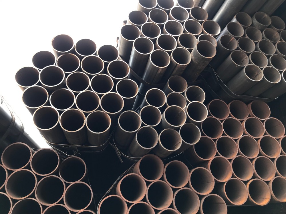 BLACK ROUND PIPE (5).jpg