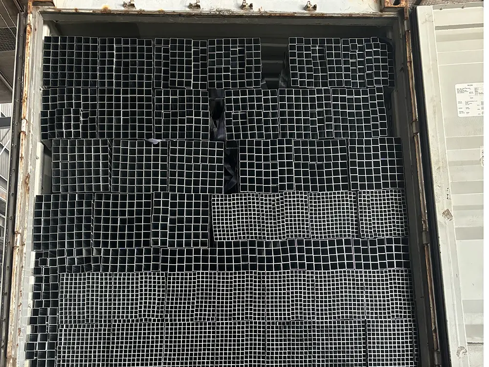 Excellent Q195 Q235 Black Square Steel Pipe (9)