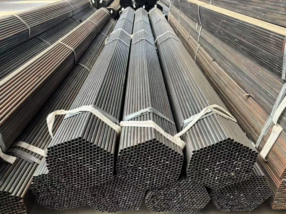 BLACK ROUND PIPE (35).jpg